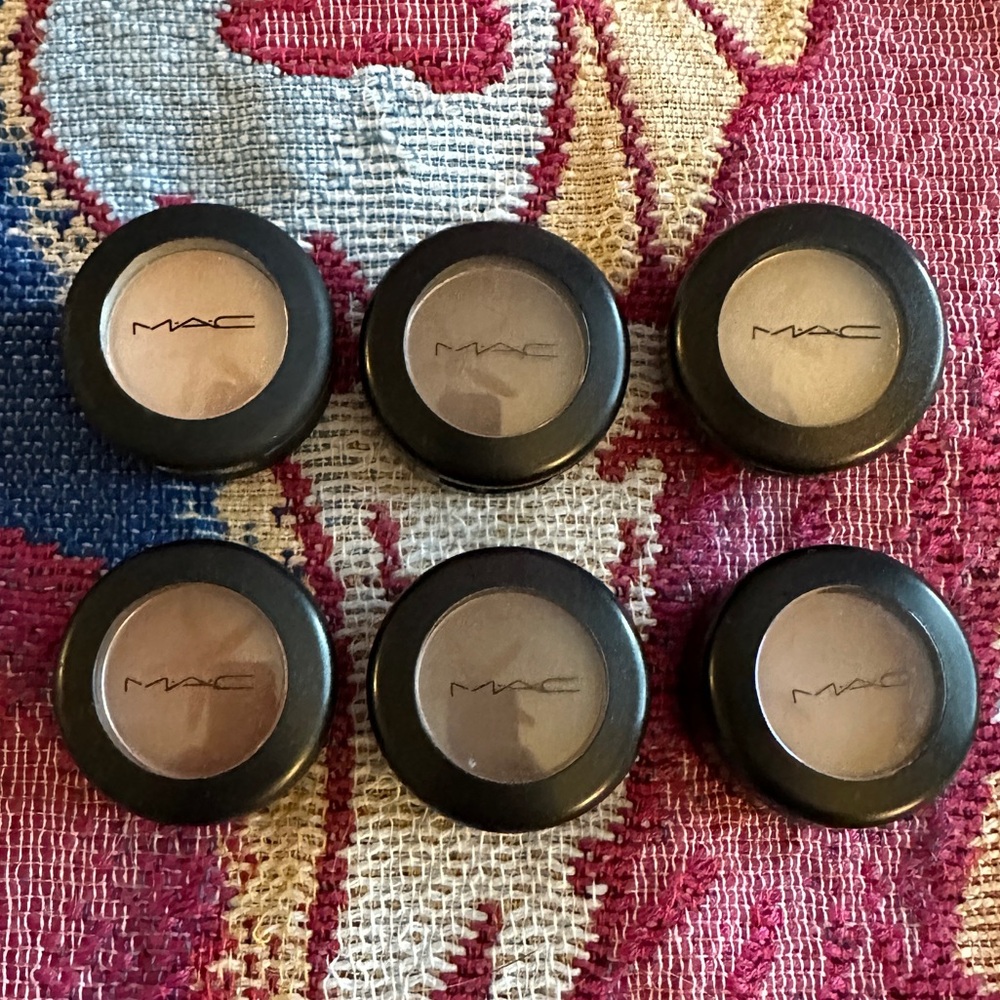mac eyeshadow bundle